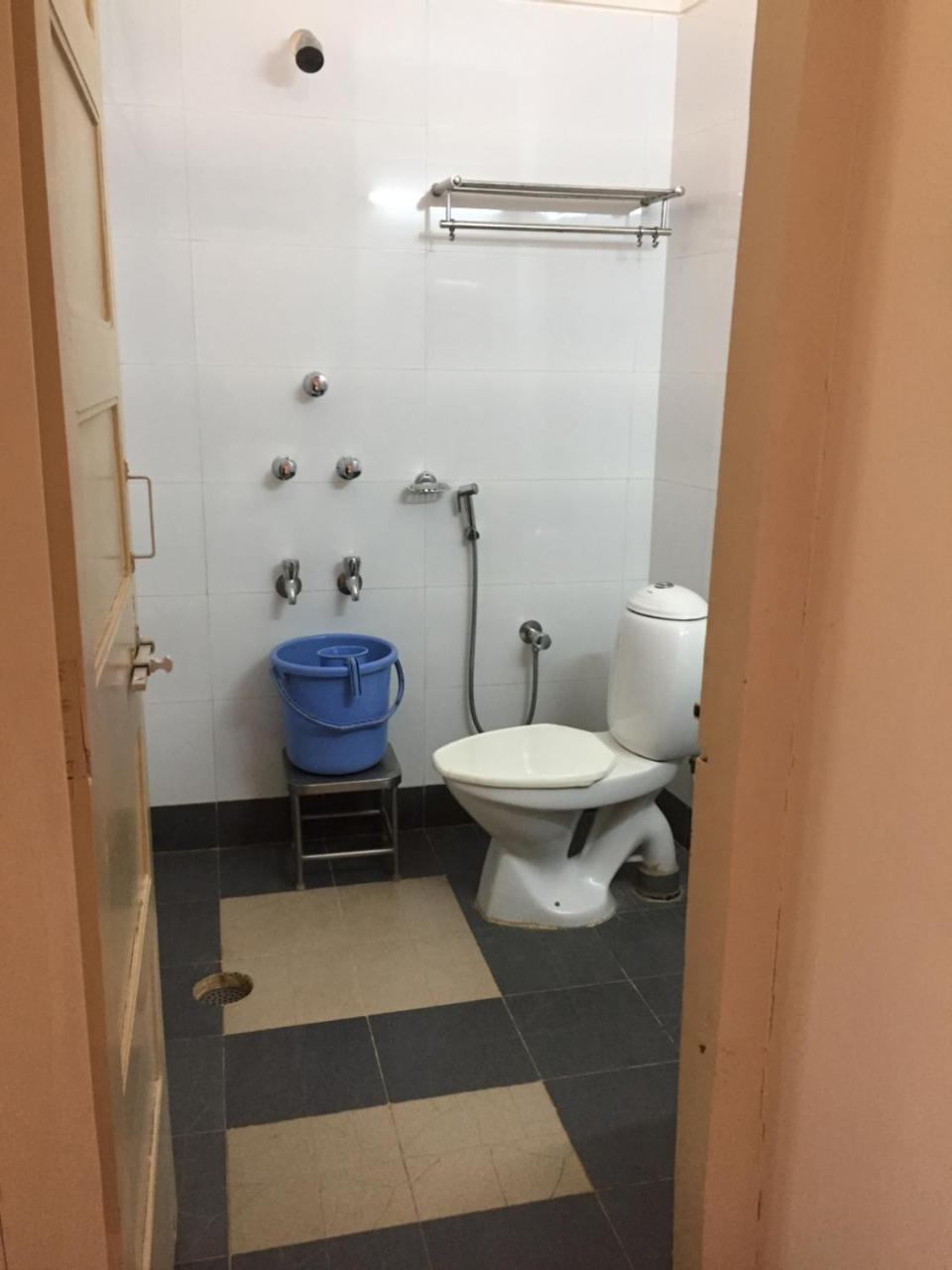 Hotel Satkar Cafeteria Belgaum Eksteriør billede