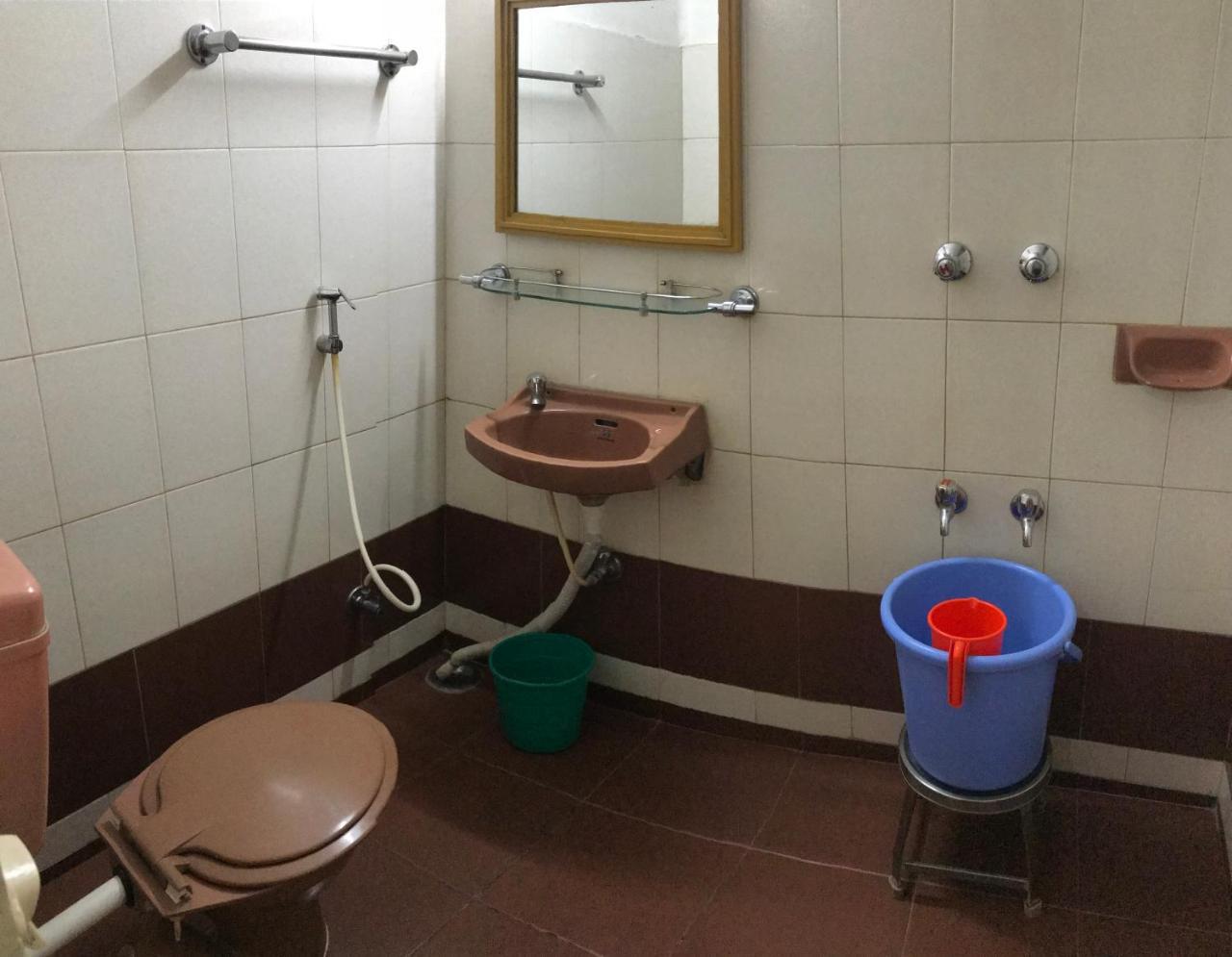 Hotel Satkar Cafeteria Belgaum Eksteriør billede