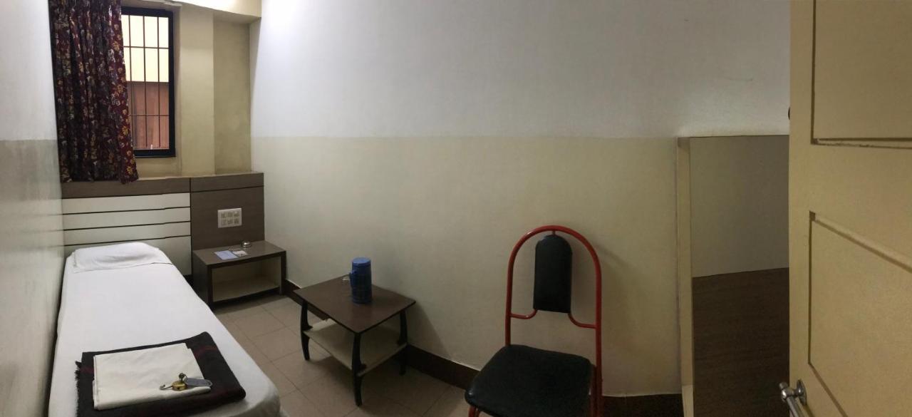 Hotel Satkar Cafeteria Belgaum Eksteriør billede